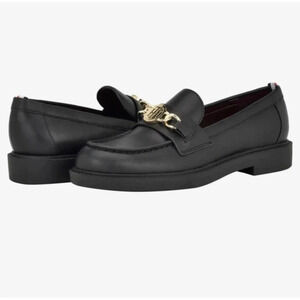 NEW Tommy Hilfiger Women’s Size 7.5 Black Terina Faux Leather Loafers
